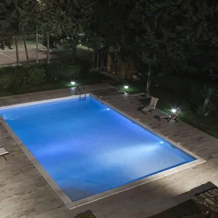 Couette-café Seta 4*